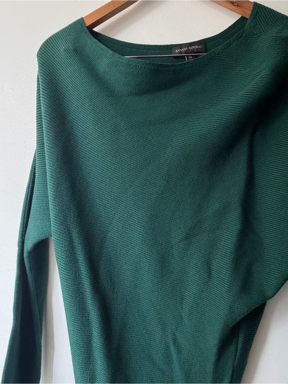 Banana Republic Forest Green Ribbed Knit Sweater Dress XS Petite Off-shoulder